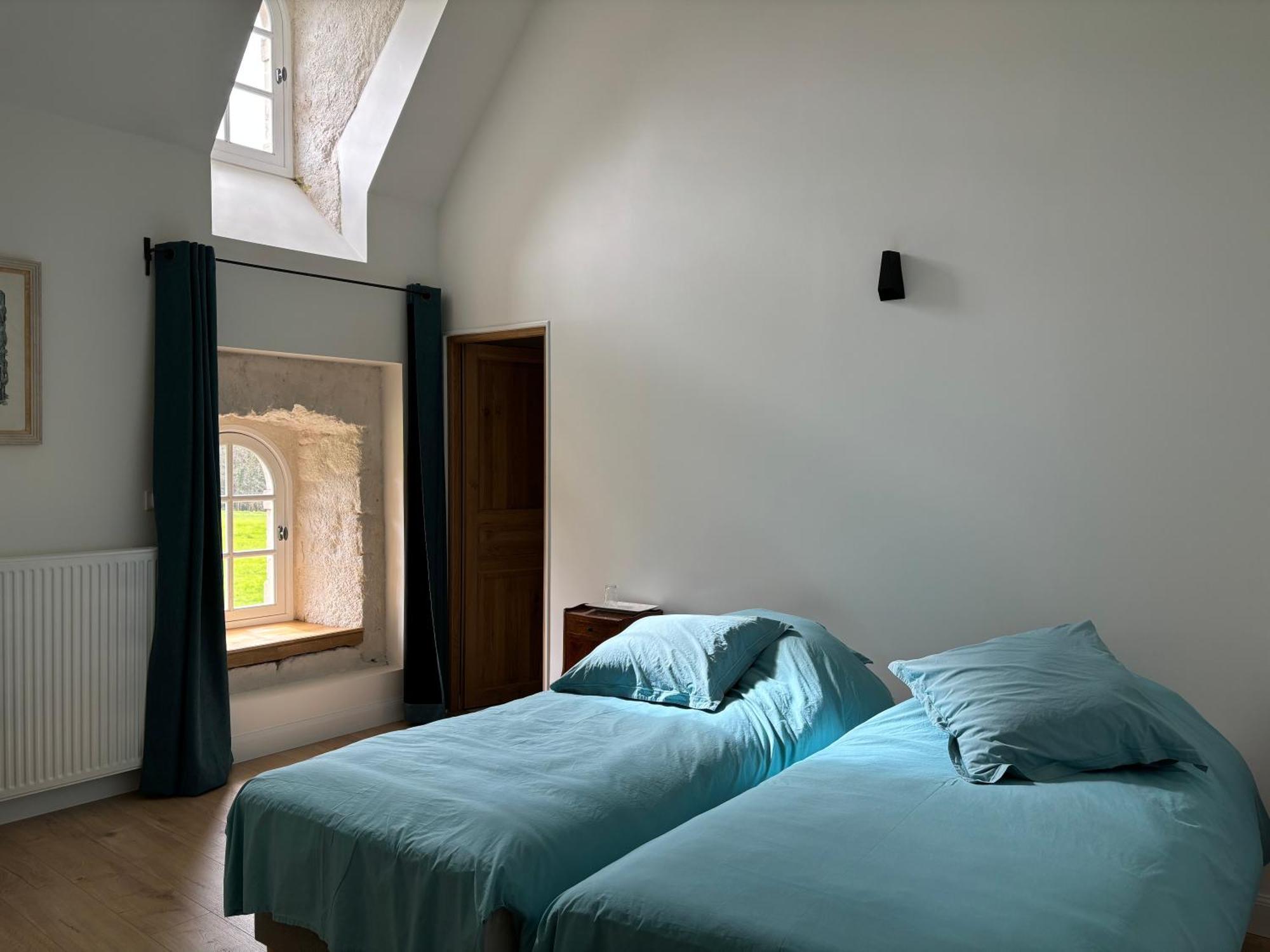 Les Communs De Chiffrevast Bed and Breakfast Tamerville Exteriör bild